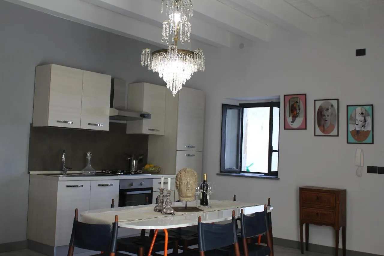 Palazzo Geremia - Le Dimore Dell'Antiquario Lägenhet Acireale 0*,  Italien